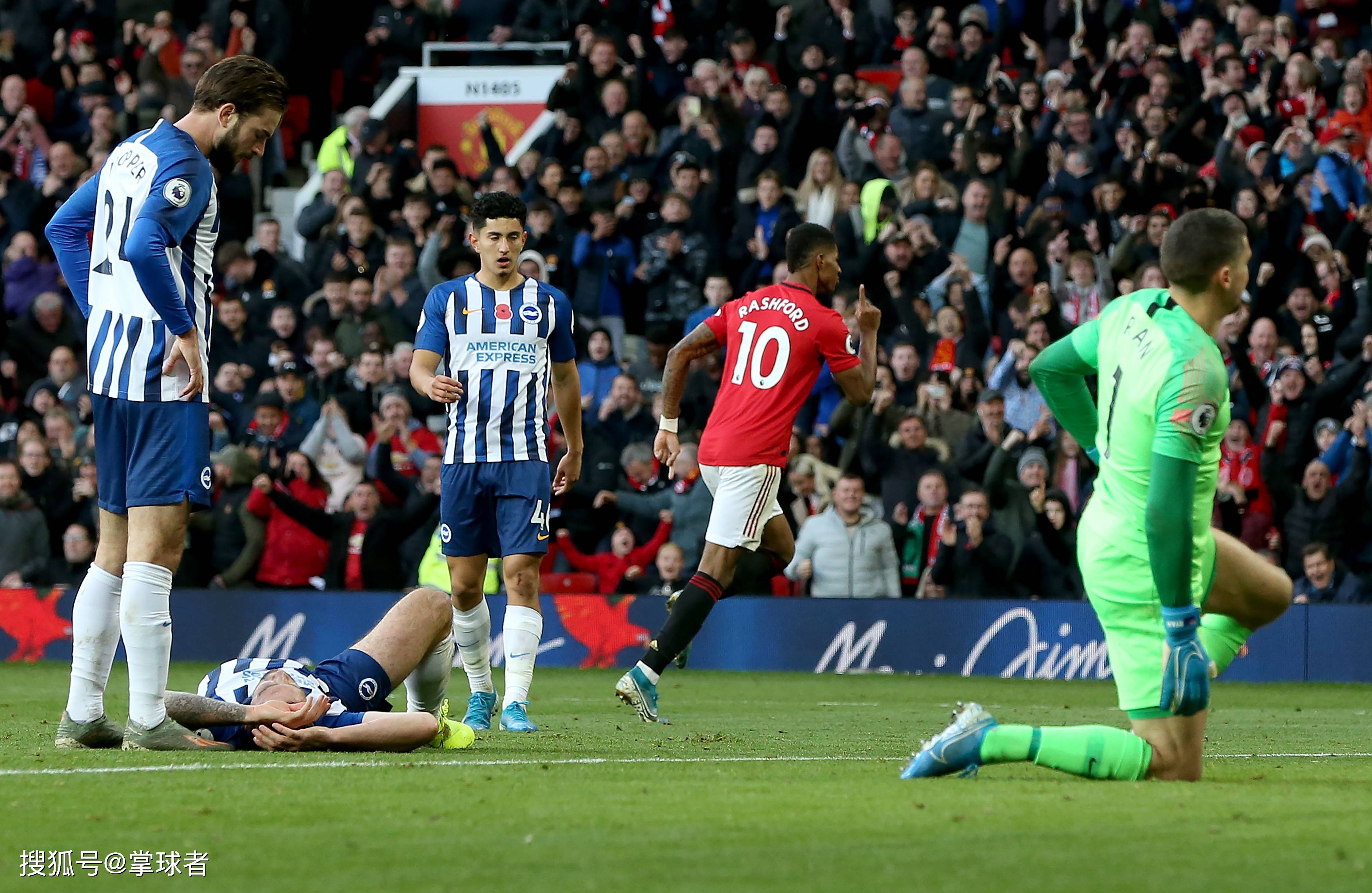 被球迷亲切 被球迷亲切